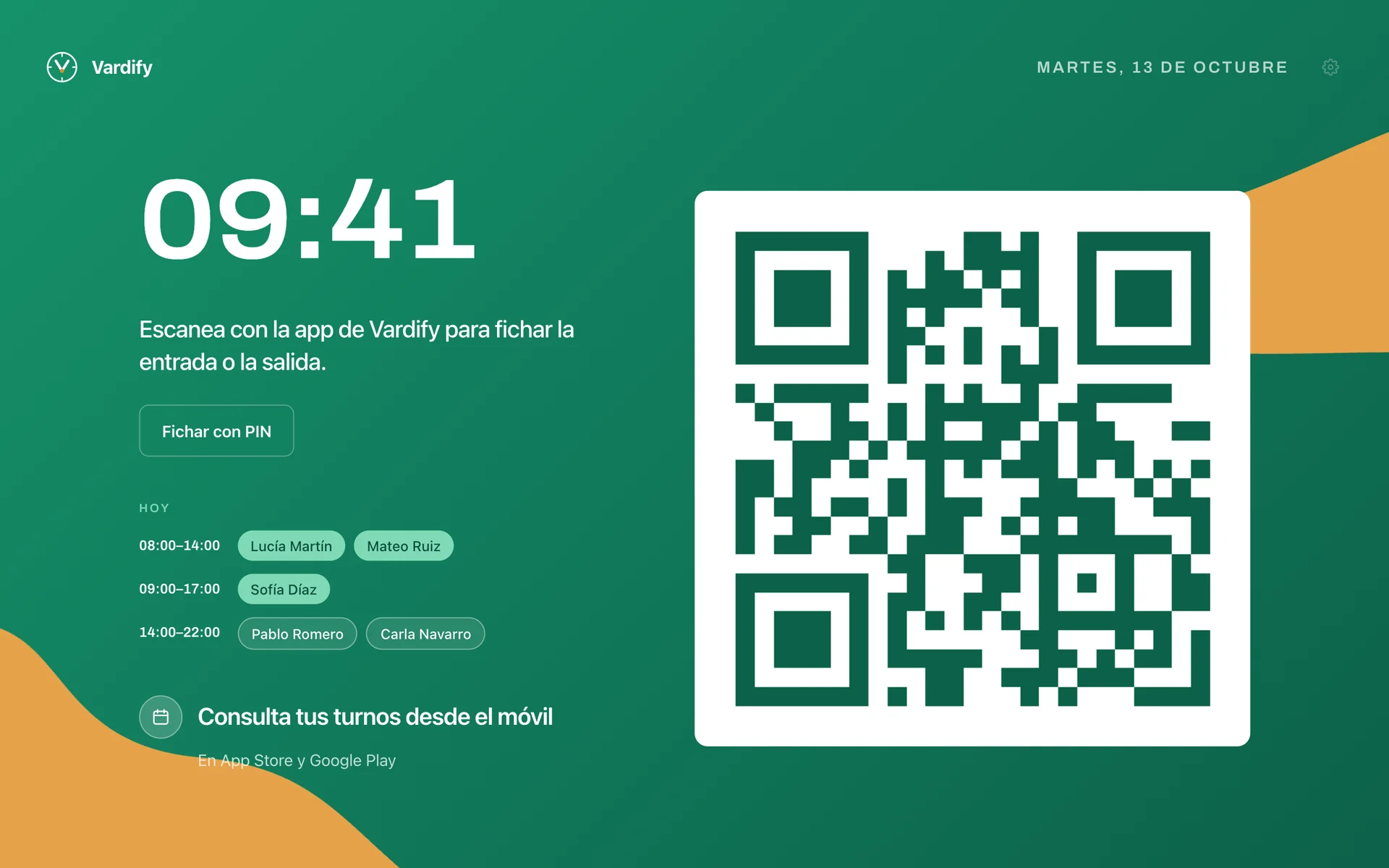 Pantalla del kiosco: la hora, el QR rotativo, el botón de PIN y los turnos de hoy